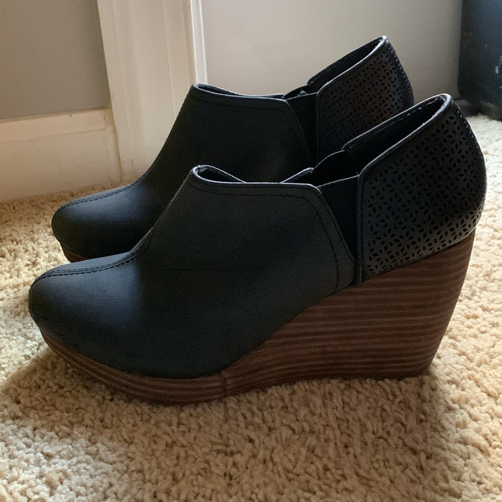 Dr Scholls memory foam cool fit wedge booties - Picture 2 of 8